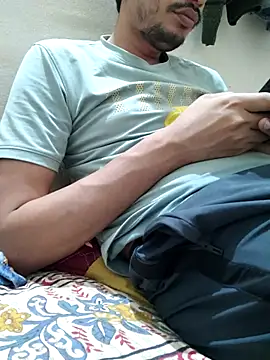 Snapshot of letsfunss008 chatting on 01/29/25, 07:32 letsfunss008 online show from 01/29/25, 07:32