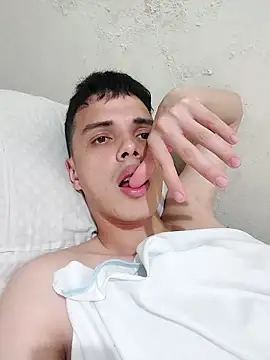 Snapshot of xxaviermendez chatting on 10/01/25, 12:38 xxaviermendez online show from 10/01/25, 12:38