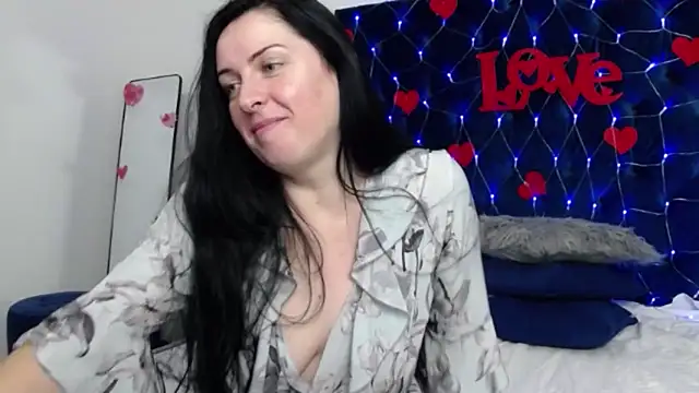 Snapshot of JacquelineElle chatting on 02/16/25, 12:41 JacquelineElle online show from 02/16/25, 12:41