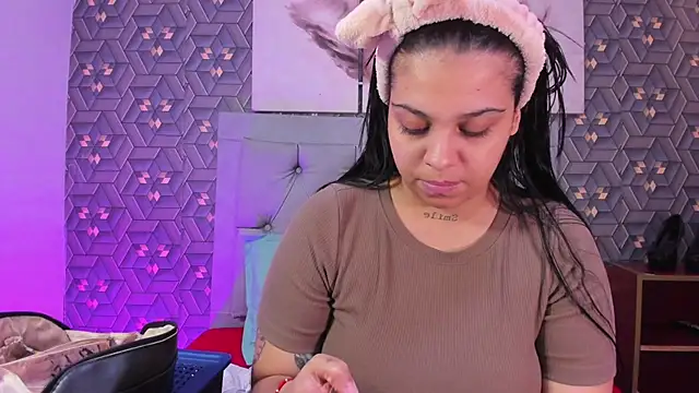 Emily rivera78 online show from 02/25/26, 06:39