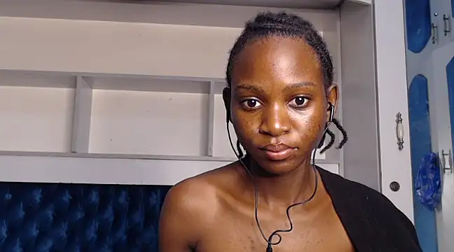 YoungDiva69 online show from 03/04/25, 05:56