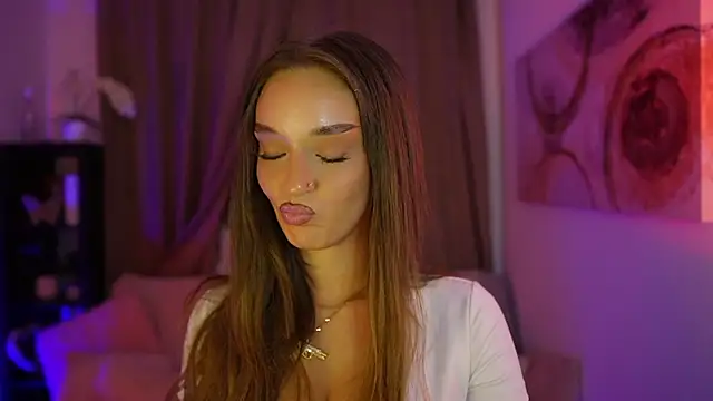 Clara Nia online show from 09/14/25, 06:40