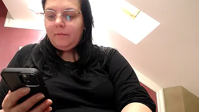 Wetandnaughtyxx online show from 04/02/26, 06:00