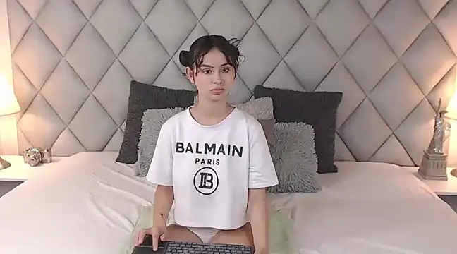 LalyCastro online show from 02/08/25, 07:16