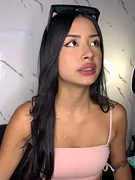 Snapshot of Miss_karol chatting on 02/04/25, 05:45 Miss karol online show from 02/04/25, 05:45