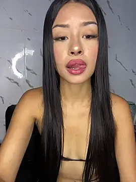 Snapshot of Miss_karol chatting on 02/25/25, 05:36 Miss karol online show from 02/25/25, 05:36