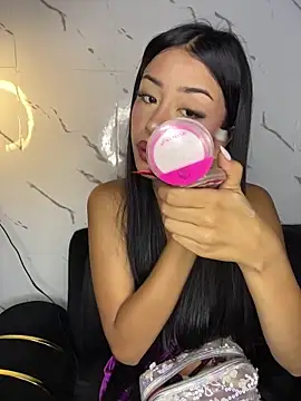 Snapshot of Miss_karol chatting on 02/26/25, 05:28 Miss karol online show from 02/26/25, 05:28