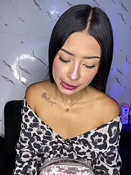 Snapshot of Miss_karol chatting on 03/20/25, 05:25 Miss karol online show from 03/20/25, 05:25