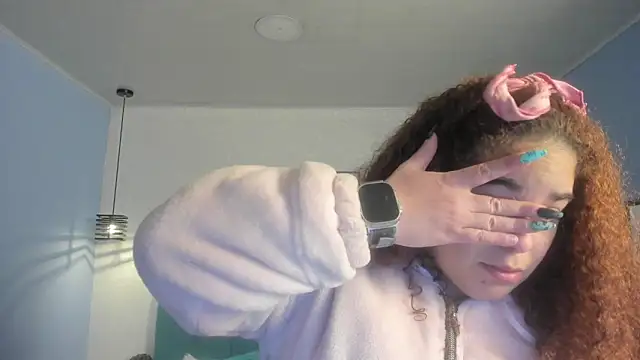 ninna curly online show from 11/14/25, 04:00