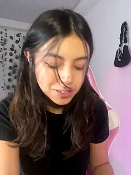 LiLy kIndly online show from 12/17/25, 09:32