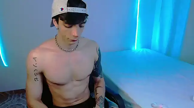 H3ll B0I online show from 02/09/25, 09:16