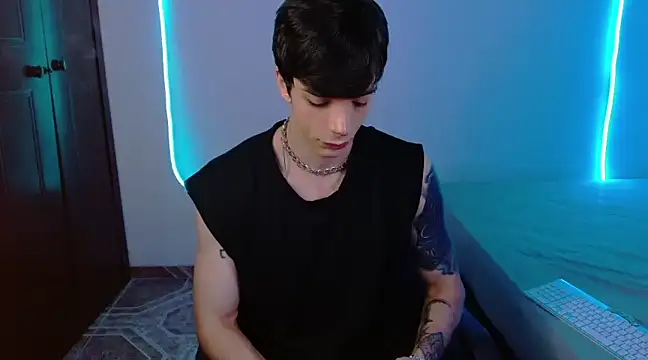 H3ll B0I online show from 02/25/25, 01:30