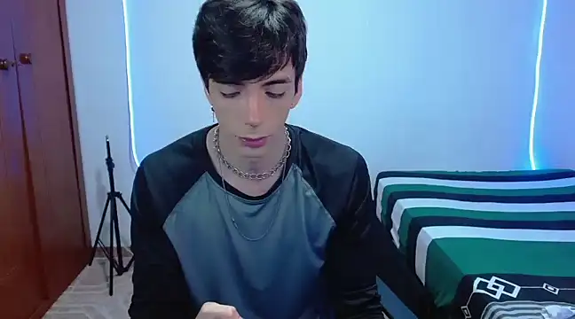 H3ll B0I online show from 03/01/25, 11:04