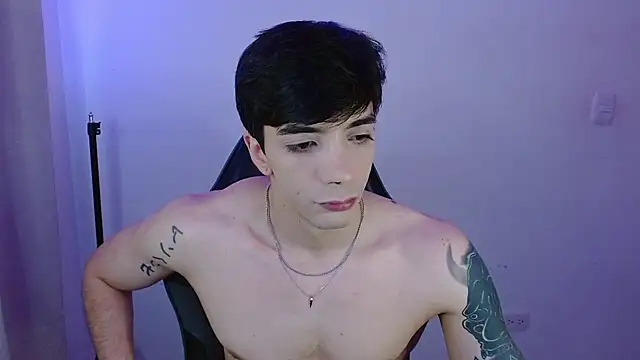 H3ll B0I online show from 03/31/26, 10:10