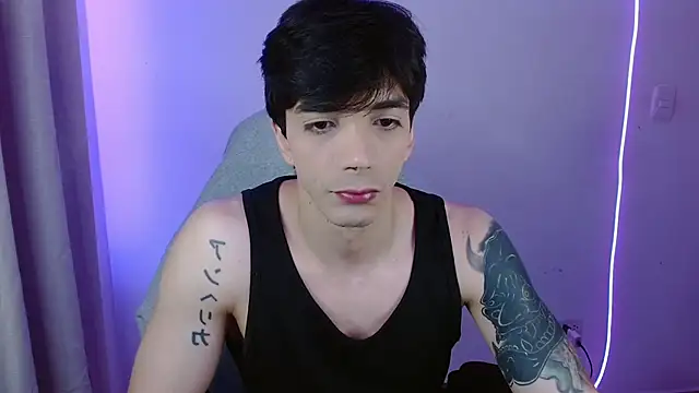 H3ll B0I online show from 04/23/26, 02:35