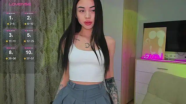  dkny  online show from 02/04/26, 07:09