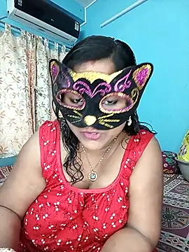 Snapshot of straightthing chatting on 11/01/25, 10:06 straightthing online show from 11/01/25, 10:06