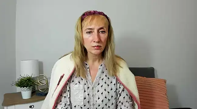 MargaretMilf69 online show from 02/07/25, 01:11