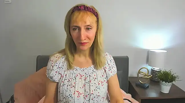 MargaretMilf69 online show from 02/08/25, 06:12