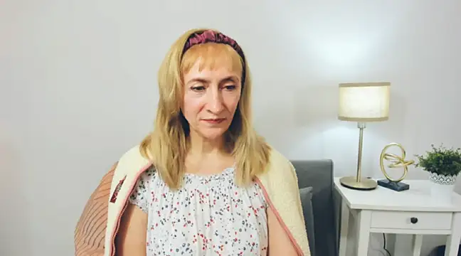 MargaretMilf69 online show from 02/14/25, 04:09