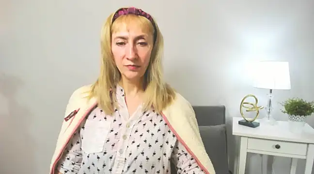 MargaretMilf69 online show from 02/19/25, 04:33