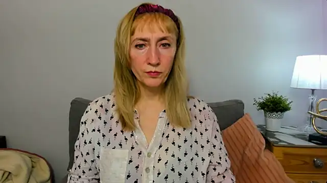 MargaretMilf69 online show from 02/25/25, 04:21