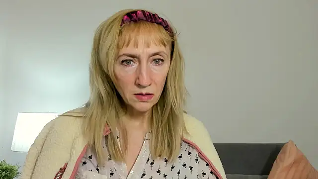 MargaretMilf69 online show from 02/27/25, 04:10