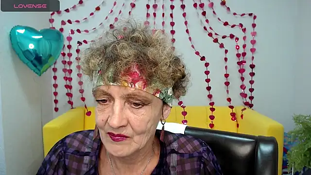 SexyGrandma  online show from 02/10/25, 03:53