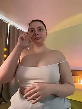 DearAlise online show from 02/05/25, 01:22