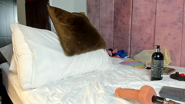 Annita001 online show from 01/06/26, 06:33