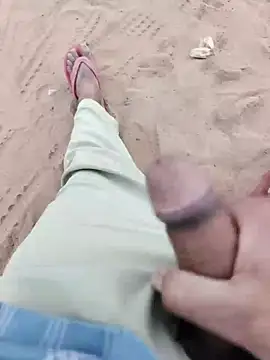 xmanrawan2 online show from 11/01/25, 12:18