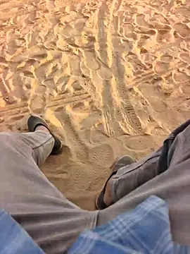 xmanrawan2 online show from 11/18/25, 11:36