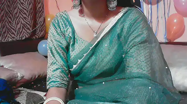 Snapshot of kajal__bhabhi_ chatting on 03/09/25, 09:03 kajal bhabhi online show from 03/09/25, 09:03