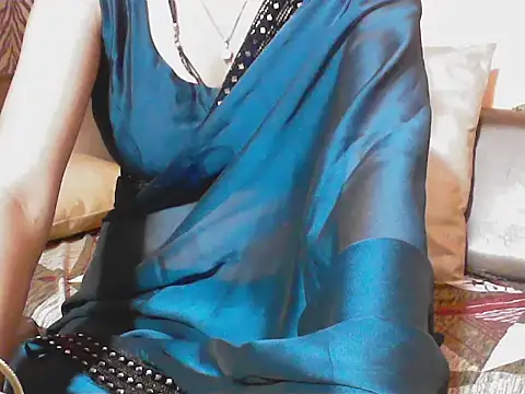 Snapshot of kajal__bhabhi_ chatting on 03/18/25, 03:42 kajal bhabhi online show from 03/18/25, 03:42