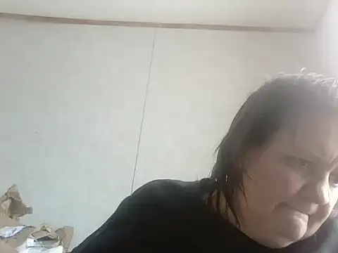 Snapshot of BBWLADY71 chatting on 02/13/25, 05:44 BBWLADY71 online show from 02/13/25, 05:44