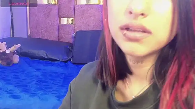 emily fox 3 online show from 03/21/25, 12:18