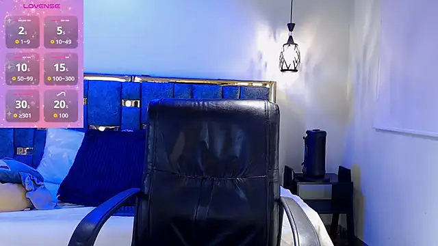 emily fox 3 online show from 09/27/25, 03:33