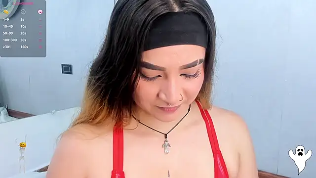 Shanntal  online show from 10/21/25, 07:36