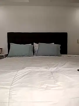 sofiaxox online show from 10/23/25, 09:24