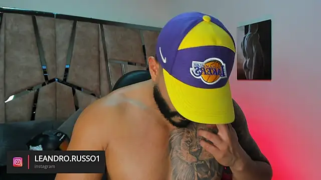 Snapshot of LeandroRusso chatting on 03/02/25, 12:20 LeandroRusso online show from 03/02/25, 12:20