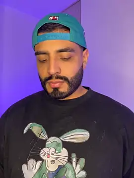 Snapshot of LeandroRusso chatting on 09/27/25, 04:06 LeandroRusso online show from 09/27/25, 04:06