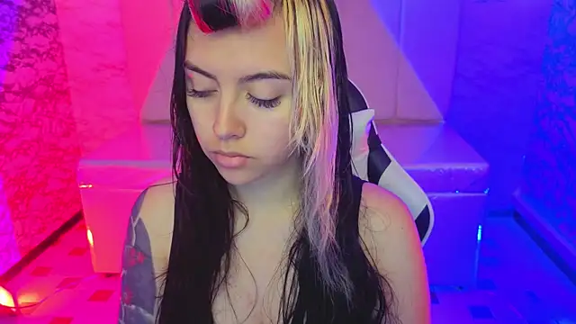 Hela v online show from 03/23/26, 01:04