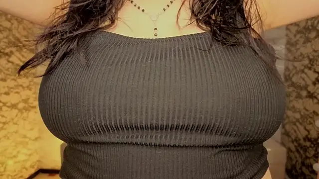 Hela v online show from 04/20/26, 01:03