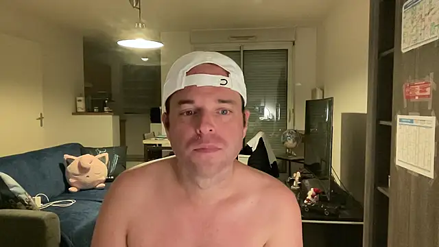 Funnyjul31 online show from 11/19/25, 06:52