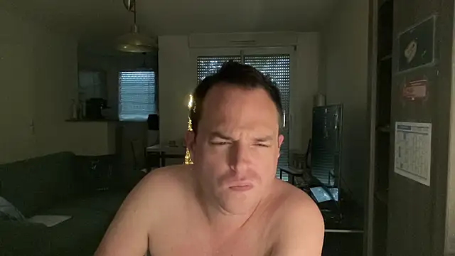 Funnyjul31 online show from 04/13/26, 03:39