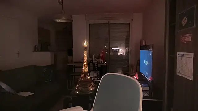 Funnyjul31 online show from 04/21/26, 04:45