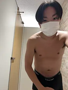 RUKI042 online show from 10/15/25, 12:44