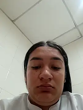 Snapshot of kelmont chatting on 10/16/25, 05:03 kelmont online show from 10/16/25, 05:03