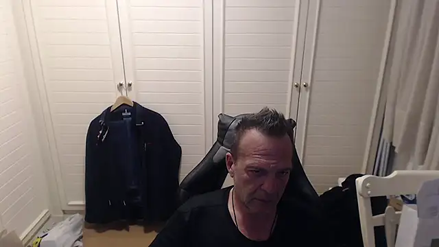 Dimitrios30 online show from 03/05/26, 08:38