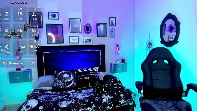 IsisRaichuu  online show from 09/22/25, 08:44